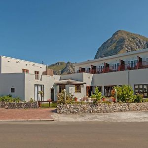Baleens Hotel
